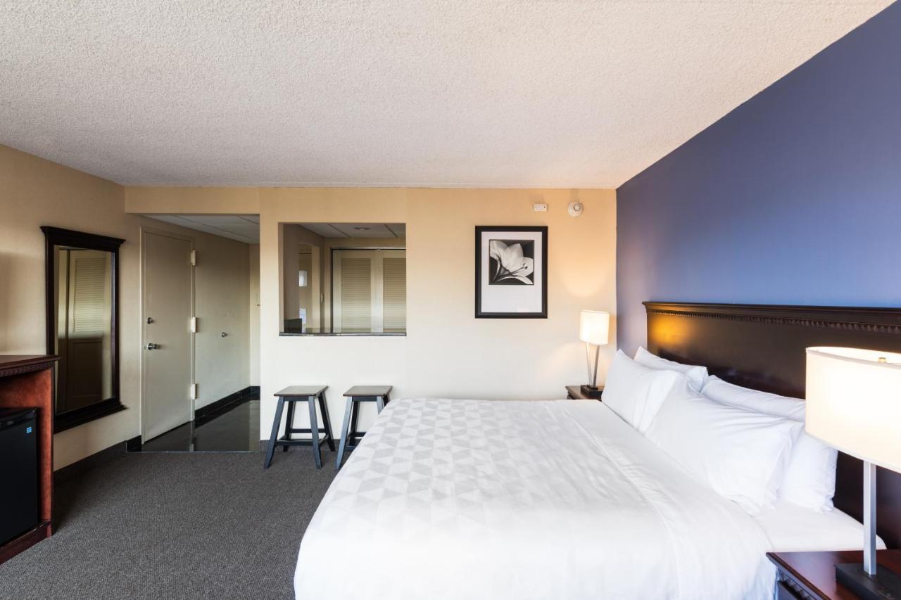 Holiday Inn South Plainfield-Piscataway By Ihg Exterior foto